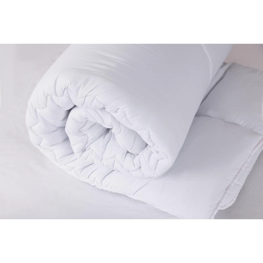 Vous pouvez acheter un Couette lit double Mitre Comfort chez Supplierz BV