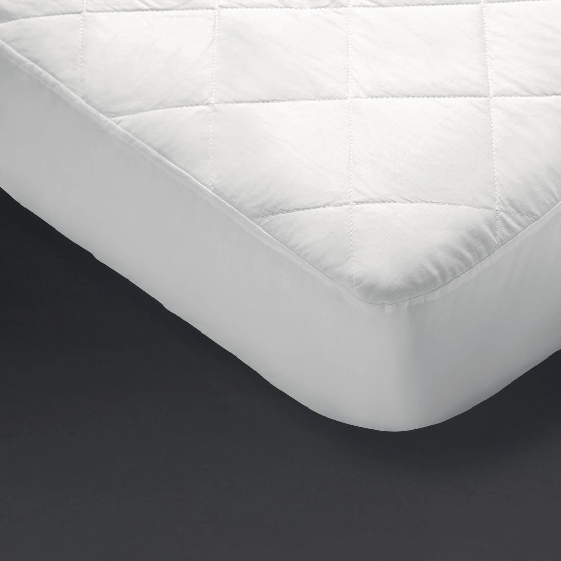 Vous pouvez acheter un Protège-matelas Essentials Mitre simple chez Supplierz BV