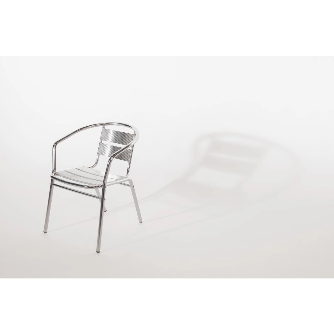 Een Bolero stapelbare aluminium stoelen (4 stuks) koop je bij Supplierz BV