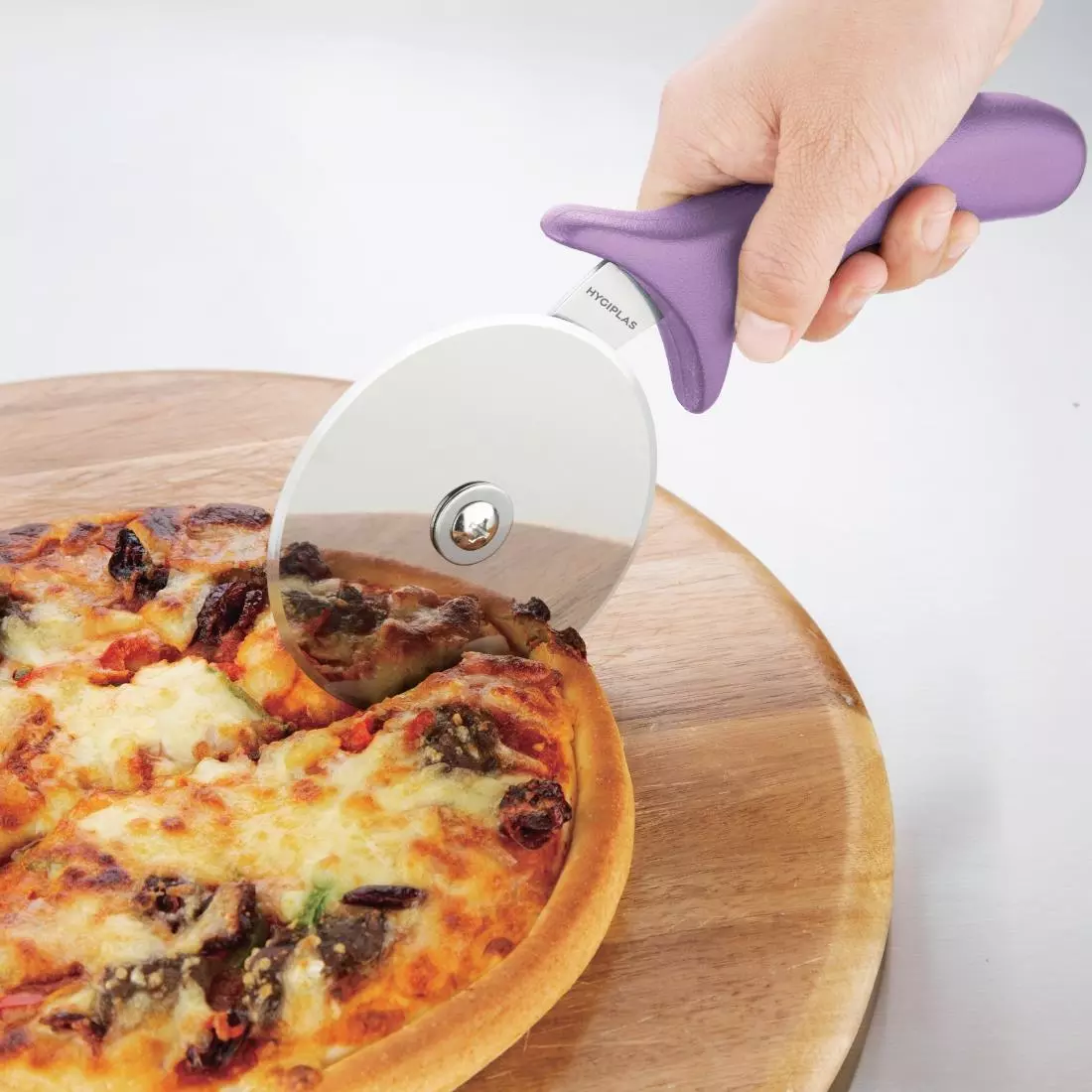 Een Hygiplas pizzasnijder 102mm paars koop je bij ShopXPress