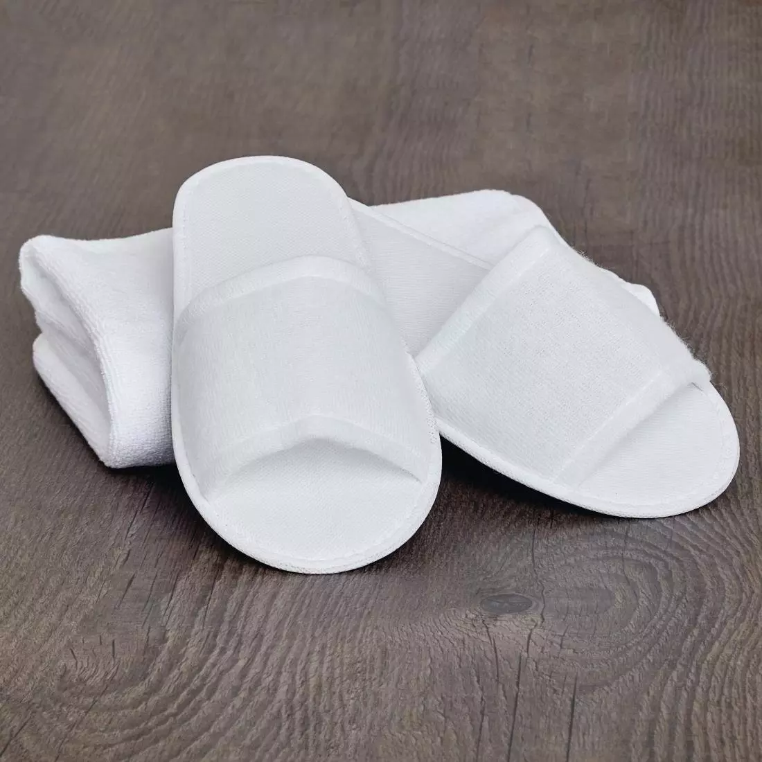 Een Mitre essentials slipperlite slippers wit koop je bij ShopXPress