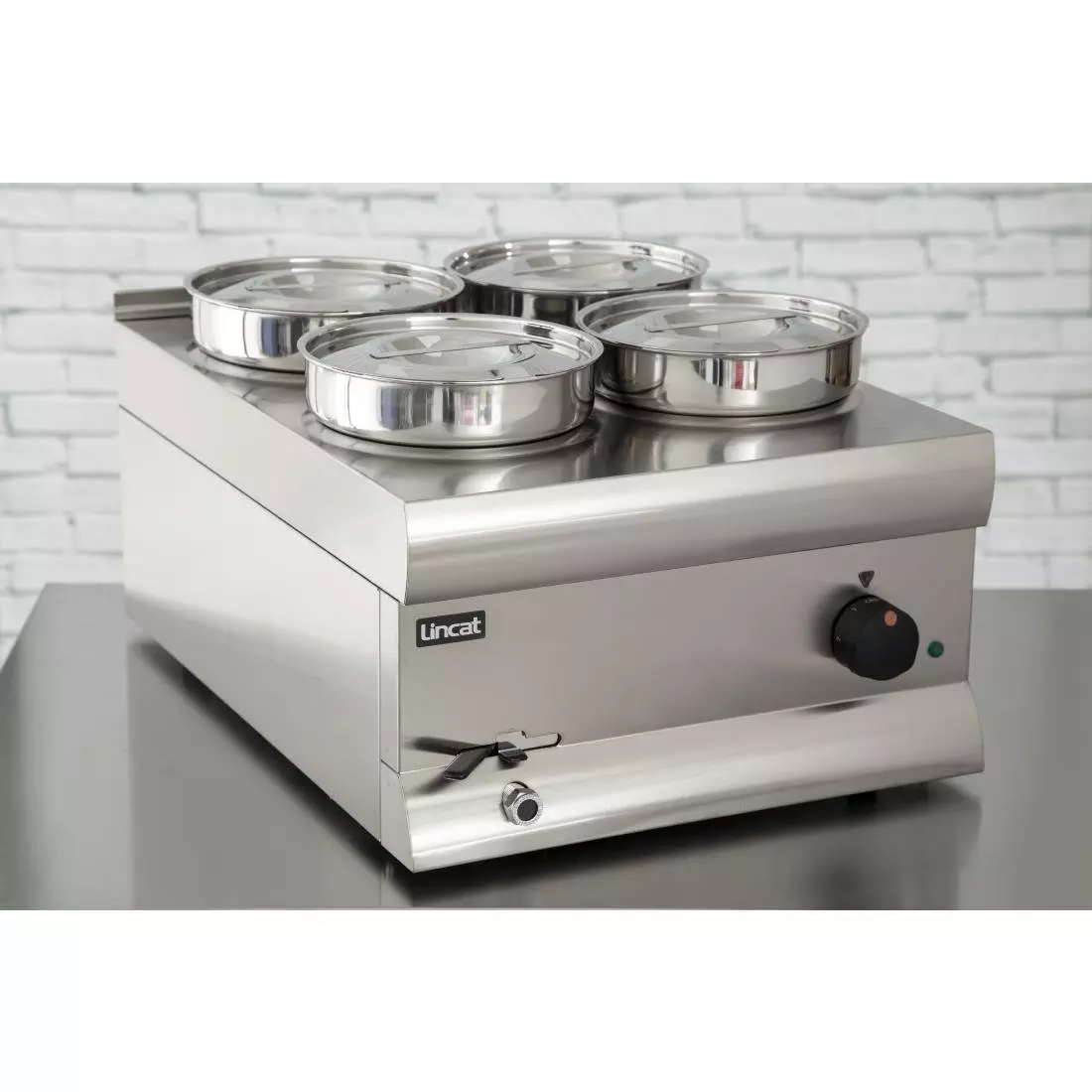 Een Lincat Silverlink 600 bain marie BS4W 4 x 4,5L koop je bij ShopXPress