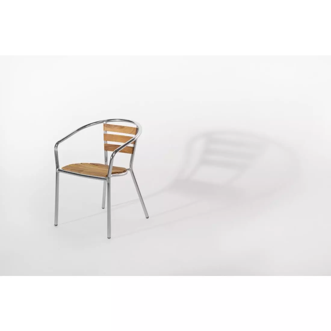 Een Bolero aluminium en essenhouten stoelen met armleuning (4 stuks) koop je bij ShopXPress