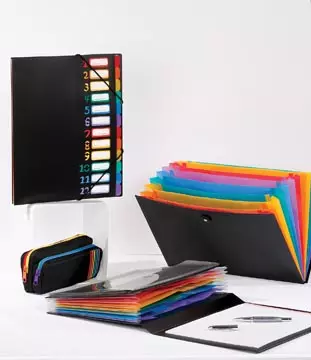 Een Viquel Rainbow Class voorordner, liggend model met 8 vakken koop je bij ShopXPress