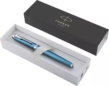 Een Parker IM Premium vulpen, fijn, in giftbox, blue (blauw/zilver) koop je bij ShopXPress
