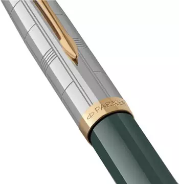 Een Parker 51 Premium vulpen fijn, bosgroen GT koop je bij ShopXPress