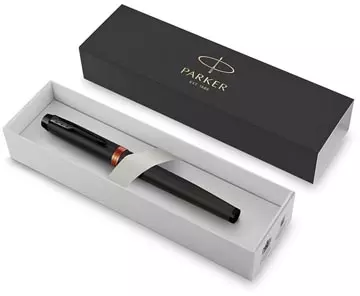 Een Parker IM Vibrant Rings vulpen medium, zwart met oranje accenten koop je bij ShopXPress