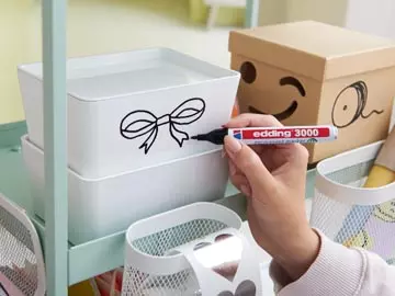 Een Edding permanent marker 3000 zwart koop je bij ShopXPress