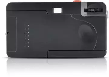 Een AgfaPhoto retro analoog fototoestel, 35mm, rood koop je bij ShopXPress