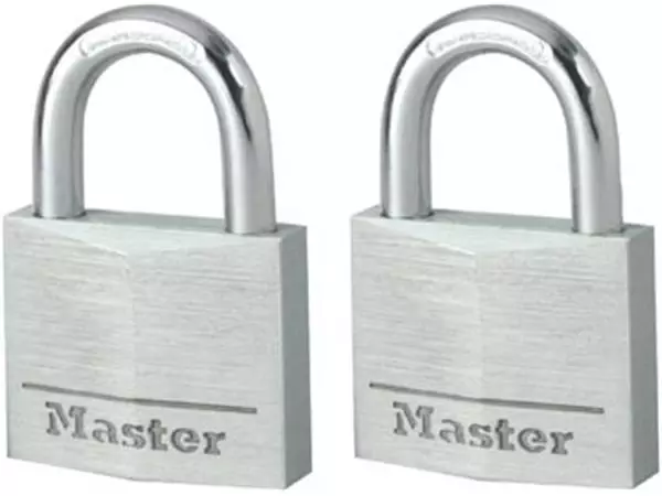 Een De Raat Master Lock hangslot met sleutelslot, model 9130EURT, pak van 2 stuks koop je bij ShopXPress