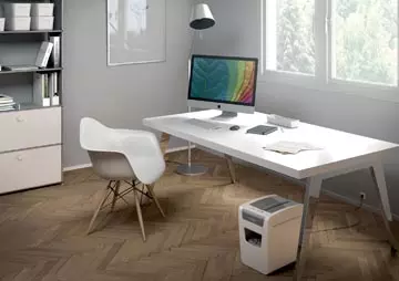 Een Leitz IQ Slim Home Office Papiervernietiger P4 koop je bij ShopXPress