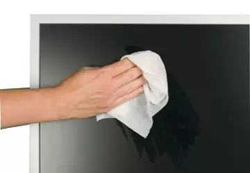 Een Q-CONNECT reinigingsspray voor scherm en toetsenbord inclusief doek pompspray van 250 ml koop je bij ShopXPress
