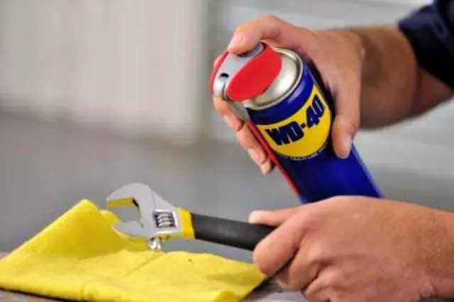 Een Spray multi-use WD-40 Smart Straw 300ml koop je bij Den Otter Kantoorpartners B.V.