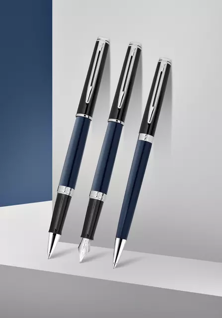 Een Balpen Waterman Hémisphère Colour Blocking black en blue CT medium koop je bij All Office Kuipers BV