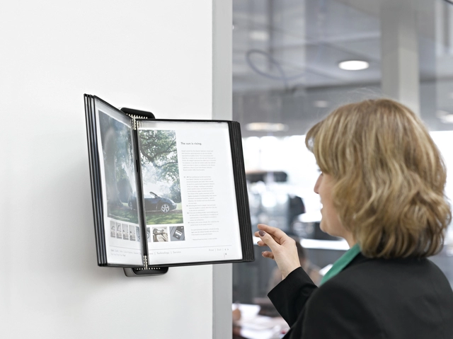 Een Zichtpanelensysteem wand Tarifold VEO PP A4 met 10-tassen zwart koop je bij Friese Schrijfkamer