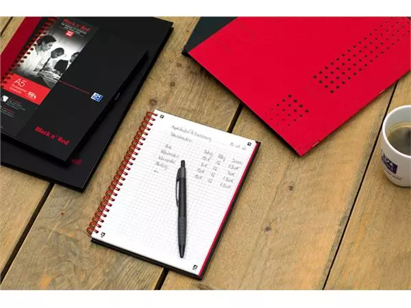 Een Spiraalblok Oxford Black n' Red A5 lijn 140 pagina's 80gr koop je bij Friese Schrijfkamer