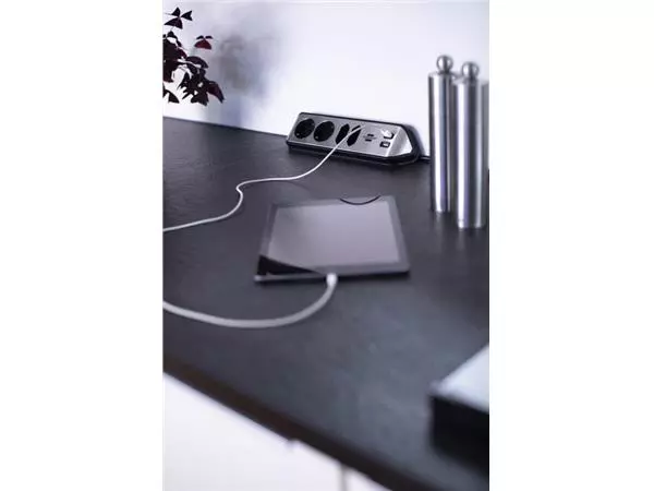 Een Stekkerdoos Brennenstuhl bureau Estilo 4 voudig inclusief 2 USB 2 meter zwart/zilver koop je bij Friese Schrijfkamer