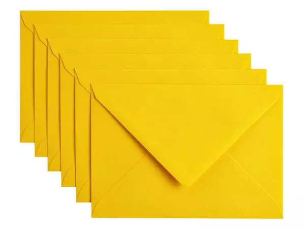 Een Envelop Papicolor C6 114x162mm dottergeel pak à 6 stuks koop je bij Kantoorboekhandel Van Atten