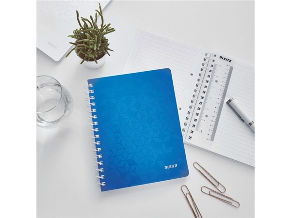 Een Notitieboek Leitz WOW A5 spiraal 160 pagina's lijn blauw koop je bij Kantoorenthuis.nl