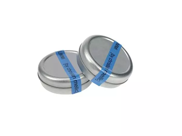 Een Labeltape Dymo LabelManager D1 polyester 12mm zwart op blauw koop je bij Heering Office