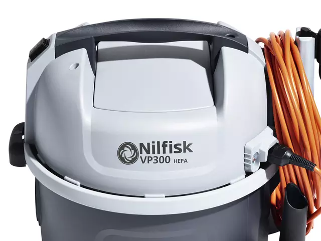 Een Stofzuiger Nilfisk VP300 Basic 215W 220mbar 10L koop je bij Schellen Boek- en Kantoorboekhandel