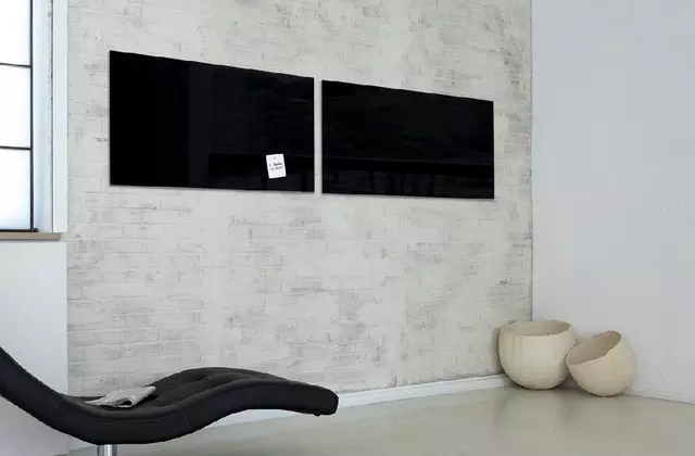 Een Glasbord Sigel magnetisch 910x460x15mm zwart koop je bij De Joma BV