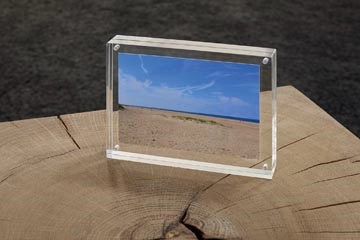 Een MAUL fotolijst acryl 17.8x12.7x3cm magnetisch verbonden op de hoeken koop je bij Muys Kantoor & Kado