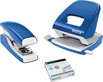 Een Leitz New NeXXt Softpress Flat Clinch nietmachine blauw koop je bij Muys Kantoor & Kado