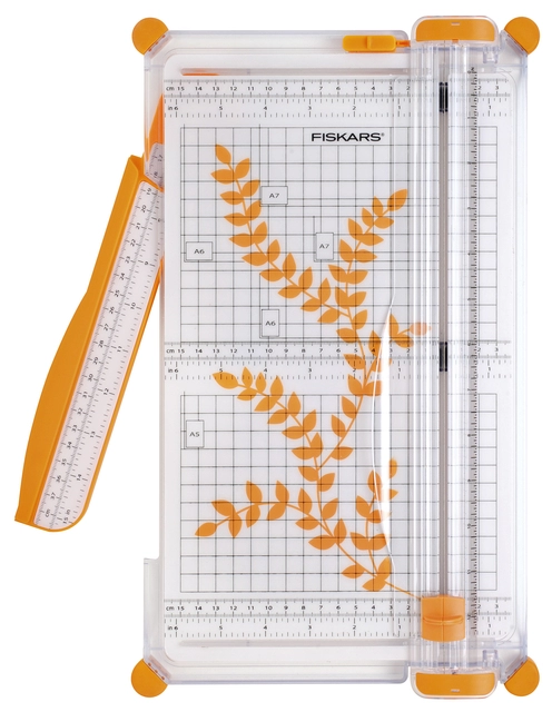 Een Rolsnijmachine Fiskars draagbaar 30cm A4 koop je bij VHK Kantoorartikelen