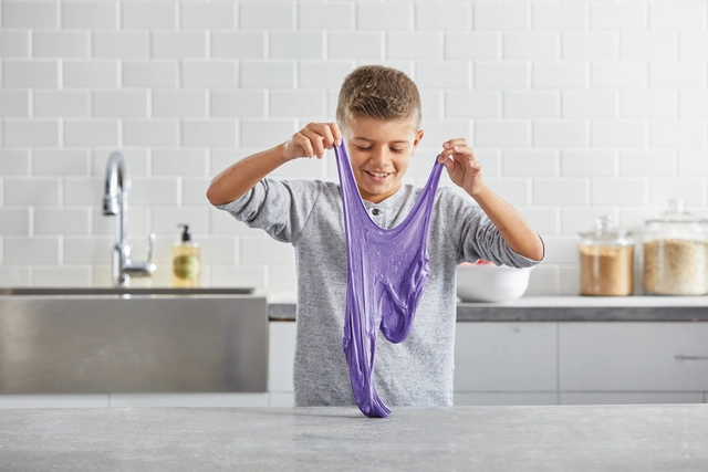 Een Kinderlijm Elmer's opaque paars koop je bij VHK Kantoorartikelen