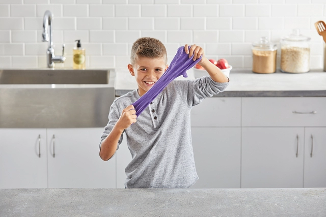 Een Kinderlijm Elmer's opaque paars koop je bij VHK Kantoorartikelen