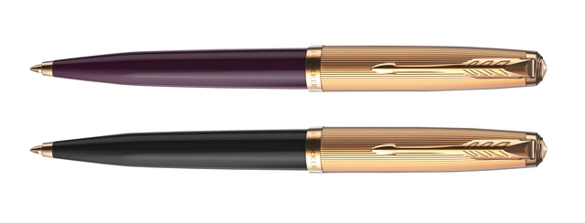 Een Balpen Parker 51 Premium plum GT medium koop je bij VHK Kantoorartikelen