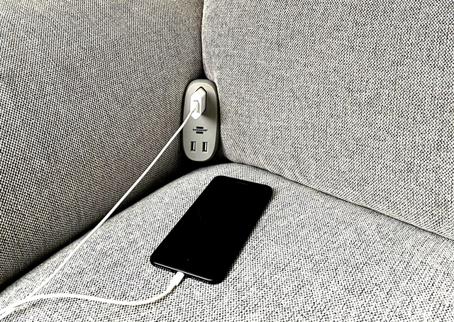 Een Laadstation Brennenstuhl Sofa 1 eurosocket 2 USB zwart/grijs koop je bij Hoekmankantoorartikelen.nl