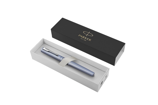 Een Rollerpen Parker Vector XL silver-blue medium koop je bij VHK Kantoorartikelen