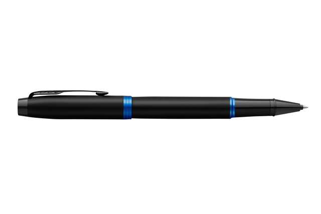 Een Rollerpen Parker IM blackbBlue vibrant ring fijn koop je bij VHK Kantoorartikelen