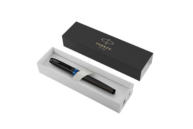 Een Vulpen Parker IM black blue vibrant ring medium koop je bij VHK Kantoorartikelen