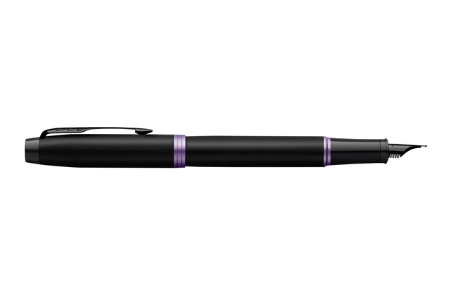 Een Vulpen Parker IM black purple vibrant ring medium koop je bij VHK Kantoorartikelen