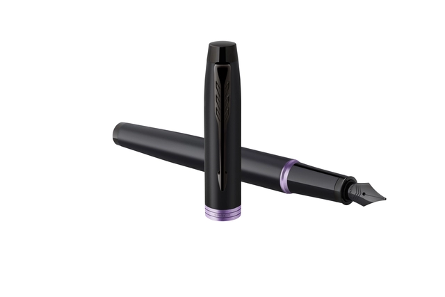 Een Vulpen Parker IM black purple vibrant ring medium koop je bij VHK Kantoorartikelen