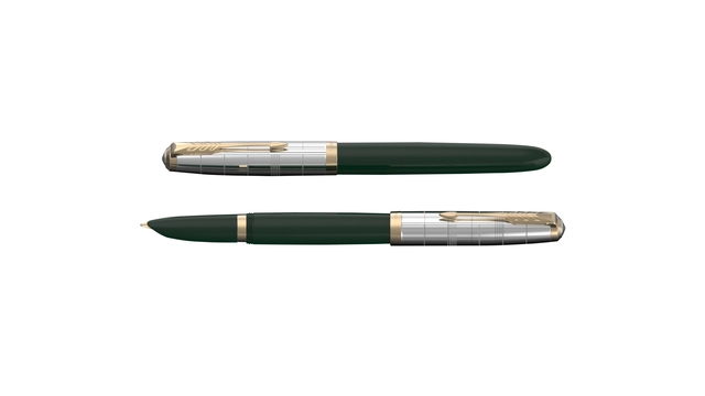 Een Balpen Parker 51 Premium forest green GT medium koop je bij VHK Kantoorartikelen