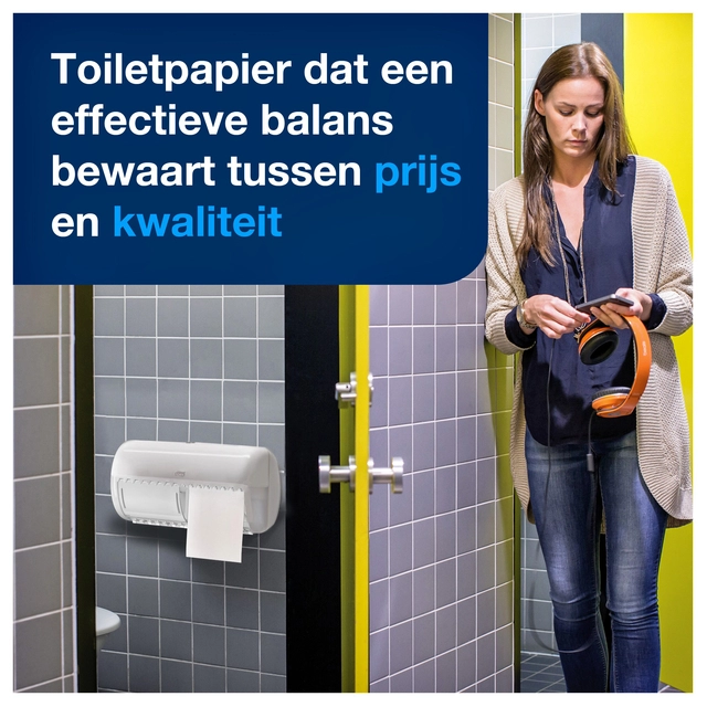 Een Toiletpapier Tork T4 advanced 2-laags 200vel wit 472161 koop je bij VHK Kantoorartikelen