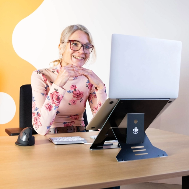 Een Laptopstandaard R-Go Riser Documenthouder koop je bij Hoekmankantoorartikelen.nl