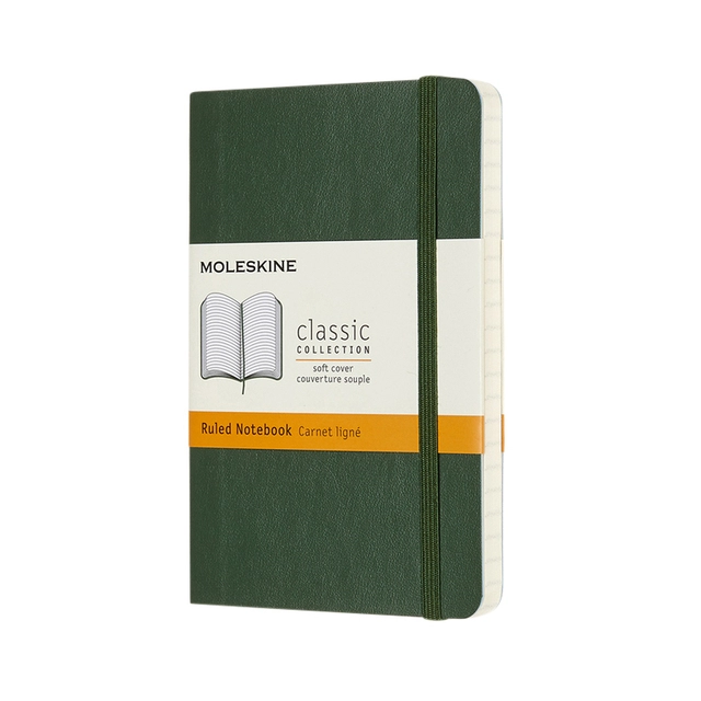 Een Notitieboek Moleskine pocket 90x140mm lijn soft cover myrtle green koop je bij VHK Kantoorartikelen