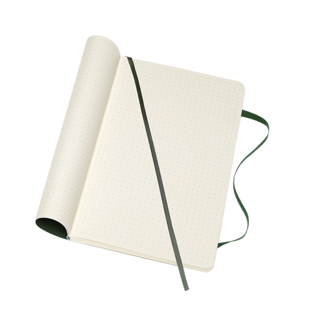 Een Notitieboek Moleskine large 130x210mm dots soft cover myrtle green koop je bij VHK Kantoorartikelen