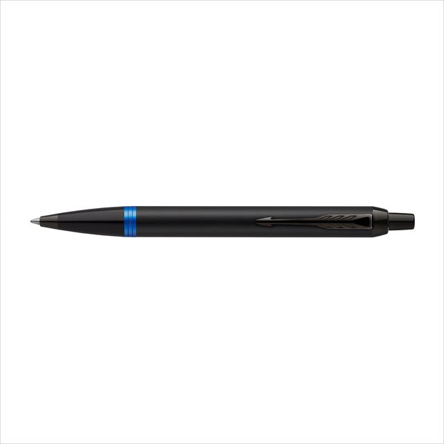 Een Balpen Parker IM black blue vibrant ring medium blister à 1 stuk koop je bij VHK Kantoorartikelen