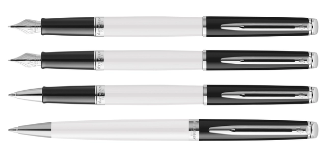 Een Vulpen Waterman Hémisphère Colour Blocking black en white CT medium koop je bij Hoekmankantoorartikelen.nl