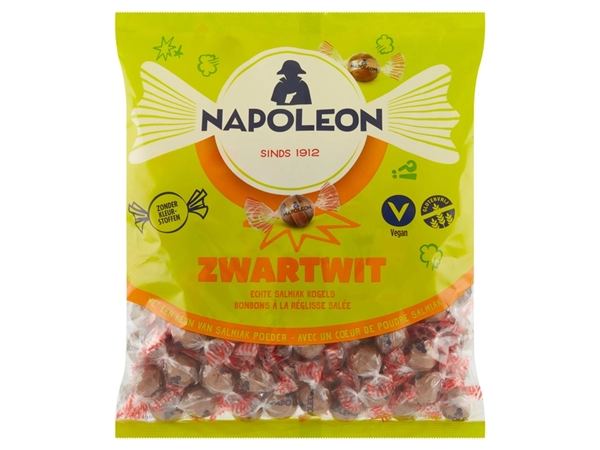 Een Snoep Napoleon zwart wit zak 1kg koop je bij VHK Kantoorartikelen