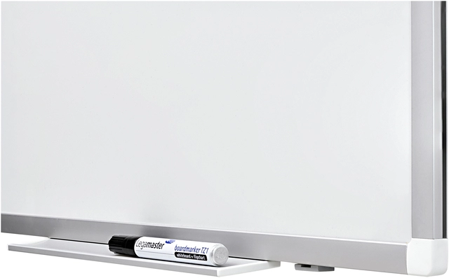 Een Whiteboard Legamaster Premium+ 120x150cm magnetisch emaille koop je bij Hoekmankantoorartikelen.nl