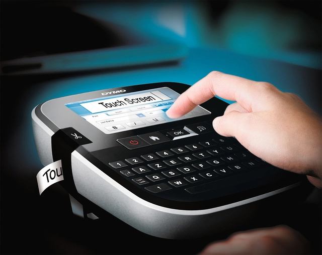 Een Labelprinter Dymo LabelManager 500TS draagbaar azerty 24mm zwart koop je bij VHK Kantoorartikelen