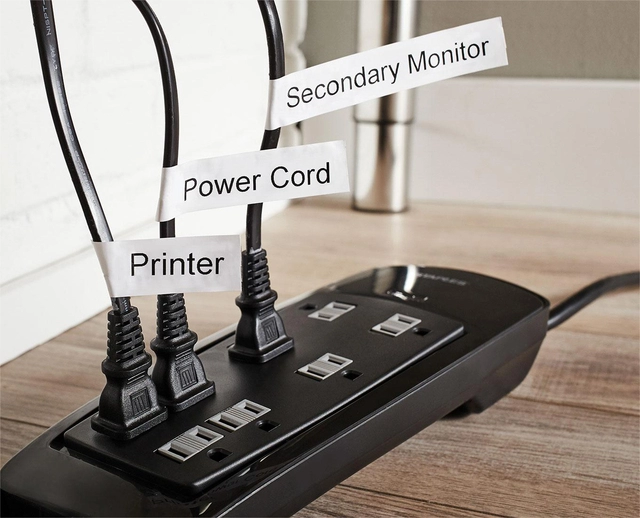 Een Labelprinter Dymo LabelManager 210D+ draagbaar azerty 12mm zwart koop je bij VHK Kantoorartikelen