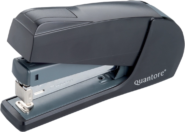 Een Nietmachine Quantore luxe fullstrip 20vel 24/6 zwart koop je bij VHK Kantoorartikelen